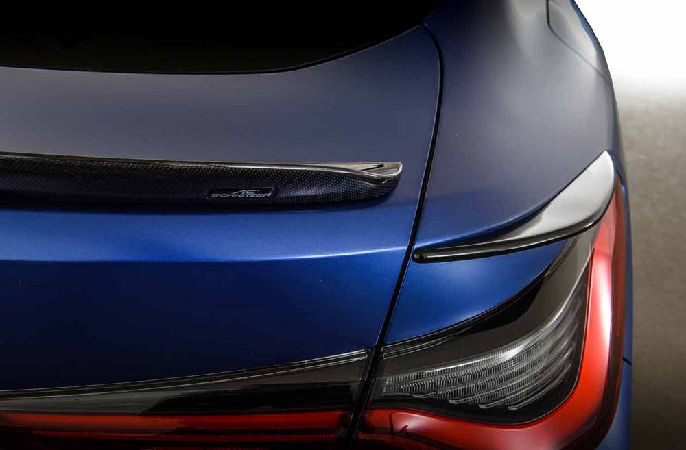 Rear side wings for BMW i4
