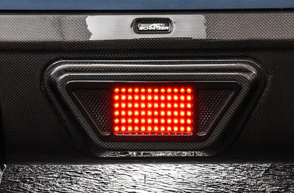 Additional brake light for carbon rear diffuser
